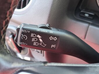 Volkswagen Golf Plus 2.0TDi ,  81 kW nafta, 2009 - 9