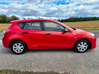 MAZDA 3 1.6i 77kw 128tis.km servisní knížka moc pěkný stav - 9
