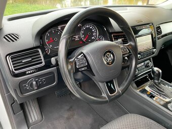VW Touareg, 3.0.TDI, 150KW - koupeno v ČR, pěkný stav - 9