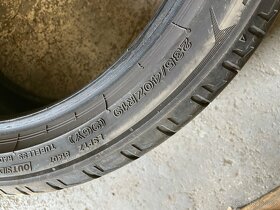 LETNI pneu Falken  a Bridgestone 235/40/19 celá sada - 9