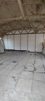 Prodám halu + garáž na vlastním pozemku 107m2 - 9