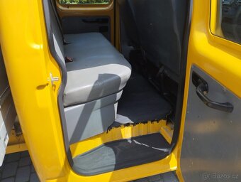 VW Transporter T5 1.9 TDI - 9