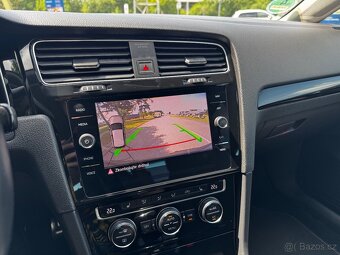 Volkswagen Golf 1.4 TSI 92kw, Nehavarováno, Virtual, Výbava - 9