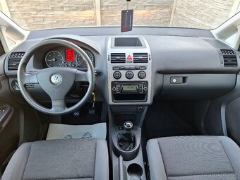 Volkswagen Touran, 1,9TDi, prav.servis,2x kola - 9