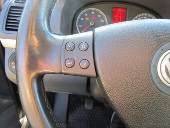 Volkswagen Touran 1.4TSi ,  103 kW benzín, 2008 - 9