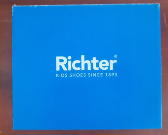 dívčí zimní č. 32 - 9