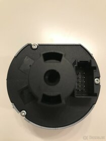 Prodam spinac ovladani svetel OCTAVIA II - 9