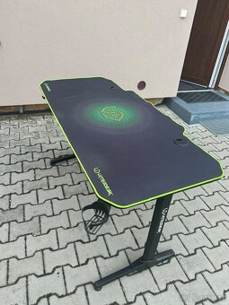 Herní stůl ULTRADESK s podložkou - 9