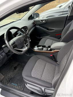 Hyundai IONIQ elektro 28kWh najeto 54T km DPH - 9