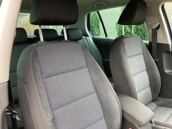 Volkswagen Golf VI 1.2 TSi 77 kW STYLE - 9
