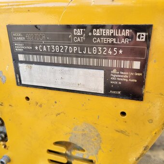 CAT 302.7D CR - 9