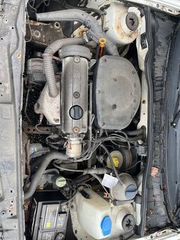 VW Caddy mk2 naj. 132tis - 9