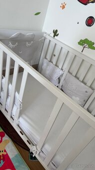 Dětská postýlka s kvalitní matrací + kompletní set povlečení - 9