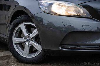 Volvo V40 T2 1.6L Momentum - 9