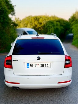 Prodám Škoda Octavia 2RS veškeré závady jsou v inzerátu - 9