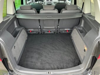 VW TOURAN 2010 77KW 6st.MANUAL/TAZNE/VYBAVA - 9
