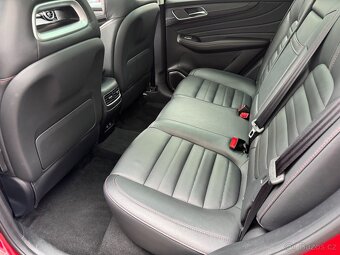 MG EHS PHEV Luxury 1.5 190kW AUT. 79tkm Panorama Virtual - 9