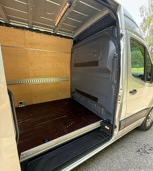 Mercedes Sprinter 907 LONG Max 319 CDI V6 3.0 CDI 190 HP - 9
