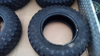 265/70 R17cca 500km najeto,jako NOVÉ 4x4 M/T M+S pneu - 9