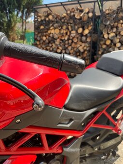 Benelli BN 125 - 9
