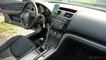 Mazda 6 CD 2,2 TD, SPORT, rok 2011 - 9