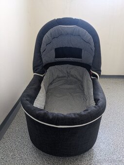 Kočárek na opravu či náhradní díly - 9