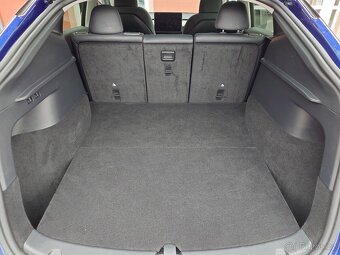 Tesla Model Y Long Range Dual Motor 378 kW SOH 94,2% (ODPOČE - 9