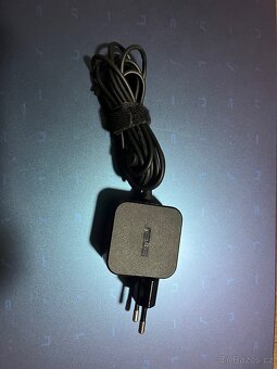 Asus Vivobook Go 15 - 9