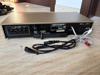 Marantz ST 310 AM/FM Stereo Tuner - 9