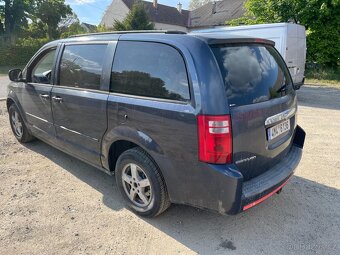 Dodge Grand Caravan SE - 9