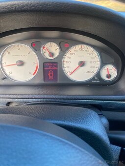 Peugeot 407 - 9