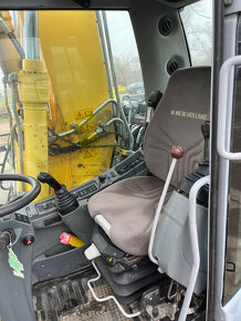 NEW HOLLAND WE 150C - 9