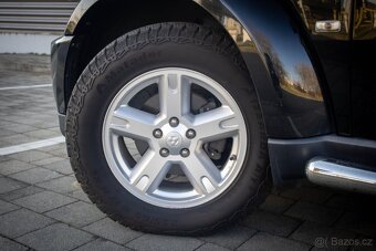 DODGE NITRO 2.8 CRD SXT 4X4 130kW A/T 2008 - 9