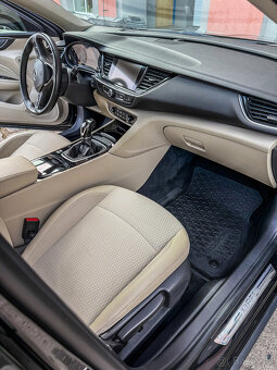 Insignia B Sport Tourer - 9