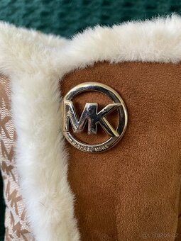 Dívčí kozačko/válenky Michael Kors vel. 34 top stav - 9