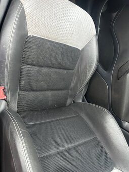 Prodám Škoda Octavie 2 1.6 75kw rok:2005 stk 5/27 , - 9