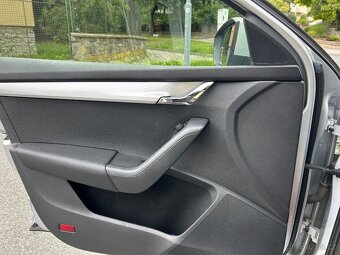 Octavia 3 1,6 Tdi nehavarovaná - 9