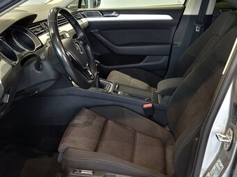 Volkswagen Passat B8 Variant 2.0TDi 110KW FullLED tažné - 9