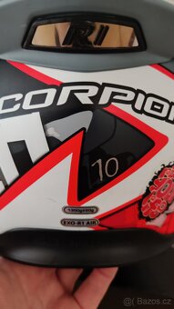 Helma Fabio Quartararo Scorpion EXO R1 - 9