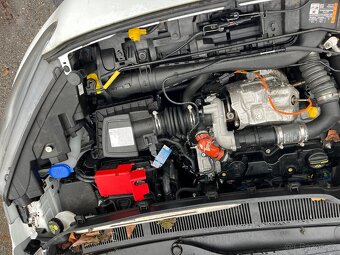 Ford Transit Courier - 9