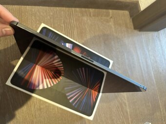 Prodám Apple iPad Pro 12.9 (2021), 128GB - 9