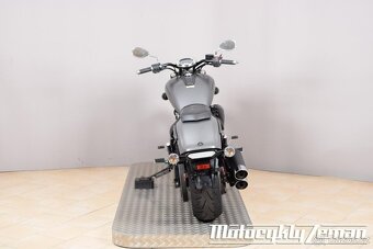 Yamaha XVS 1300 Stryker 2014 - 9