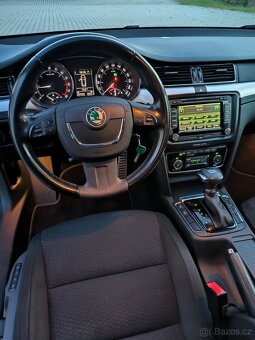 Superb 2 combi 2.0tdi DSG - 9