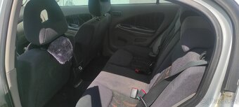 Nissan Almera 1.5 - 9