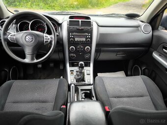 suzuki grand vitara 2,0i - 9