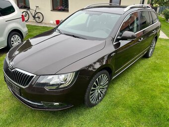 Škoda Superb 2 Face 2015 2.0 TDi 125kW DSG Laurin a Klement - 9