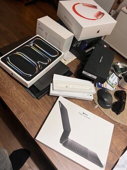 Apple iPad Pro 11”(2024) M4 Wi-fi+cellular 256GB+příslušenst - 9
