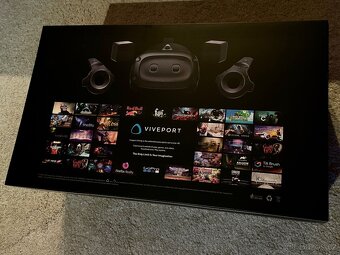 HTC Vive Cosmos Elite - 9