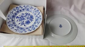 Prodám cibulák jídelní servis pro 6/12/18 osob 1.Tř - 9