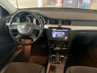 Superb COMBI 3.6, 144tkm, NEZÁVISLÉ TOPENÍ, TZ. - 9